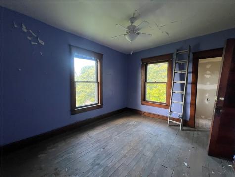 1031 E Washington Street New Castle PA 16101