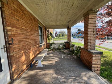 1031 E Washington Street New Castle PA 16101