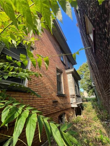1031 E Washington Street New Castle PA 16101
