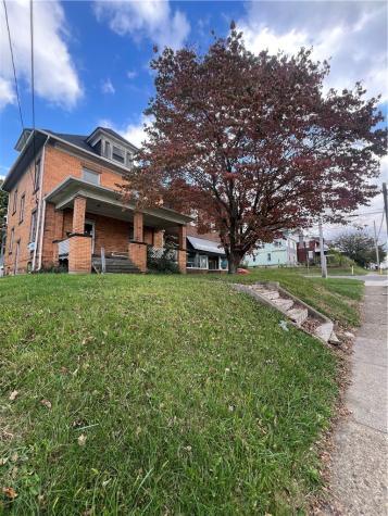 1031 E Washington Street New Castle PA 16101