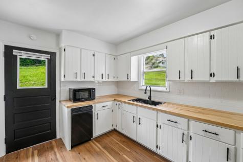 319 Bessemer Avenue Township Of But Sw PA 16045