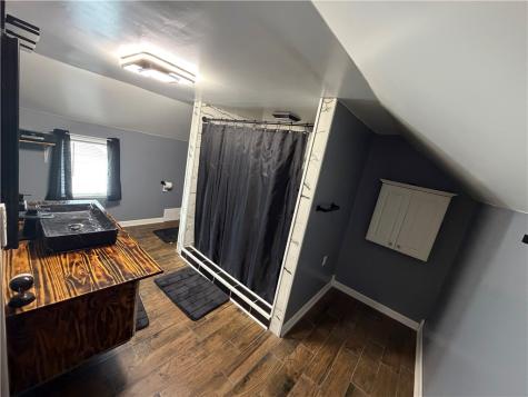 1506 Thorpe Street New Castle PA 16101