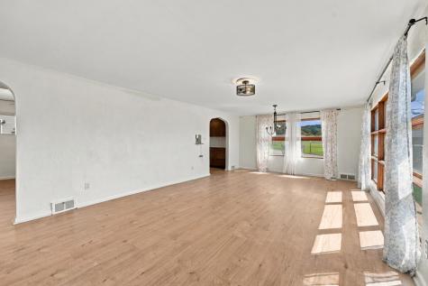 121 Crescent Street Evans City Boro PA 16033