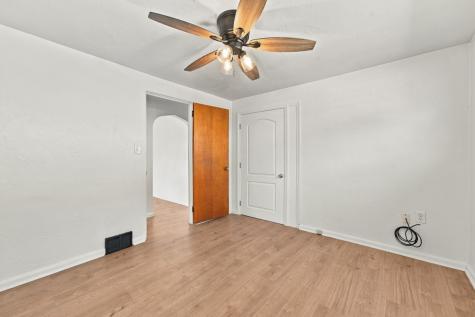 121 Crescent Street Evans City Boro PA 16033