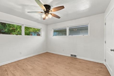 121 Crescent Street Evans City Boro PA 16033
