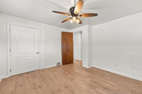 121 Crescent Street Evans City Boro PA 16033