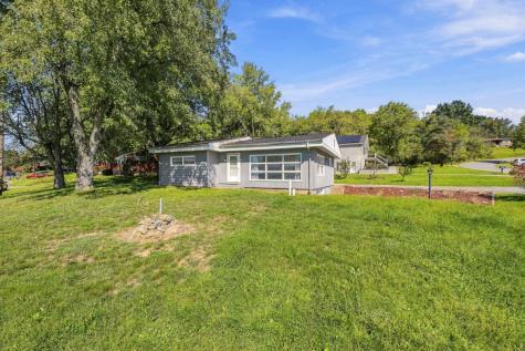 121 Crescent Street Evans City Boro PA 16033