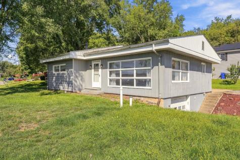 121 Crescent Street Evans City Boro PA 16033