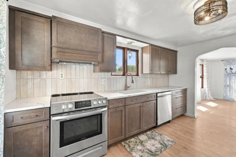 121 Crescent Street Evans City Boro PA 16033