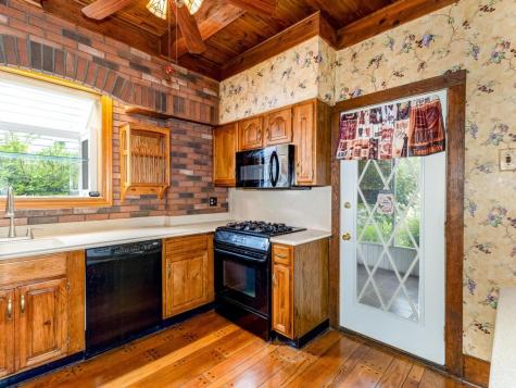156 Taylor Avenue Beaver PA 15009