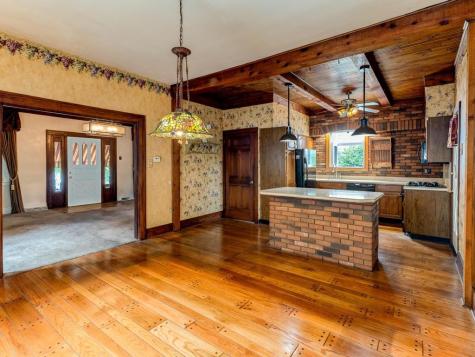 156 Taylor Avenue Beaver PA 15009