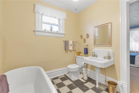 143 Arabella Street Mcdonald PA 15057