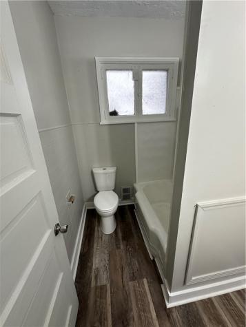 633 Tingly Bellevue PA 15202