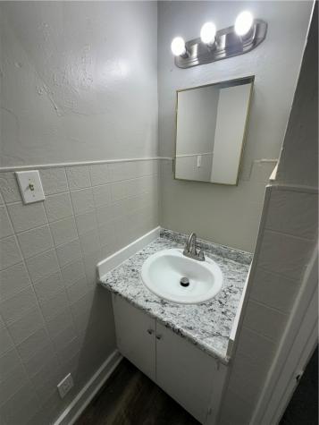 633 Tingly Bellevue PA 15202