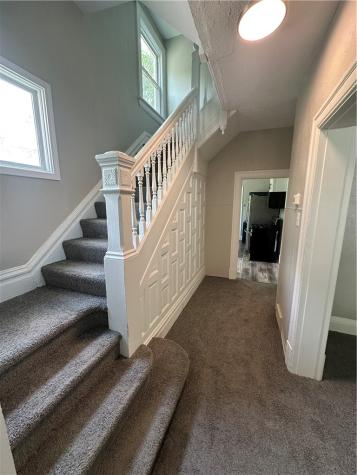 633 Tingly Bellevue PA 15202
