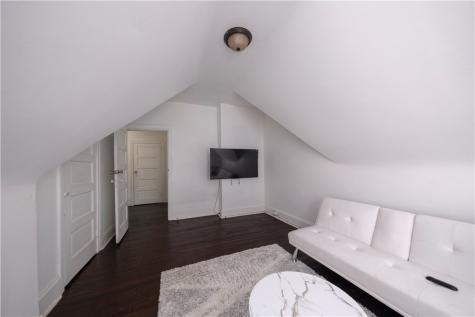 236 Kennedy Avenue Perry Hilltop PA 15214