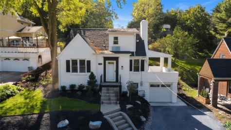 1305 Glencoe Avenue Green Tree PA 15205