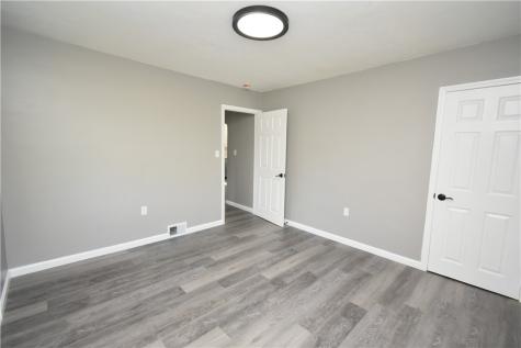 1305 Glencoe Avenue Green Tree PA 15205
