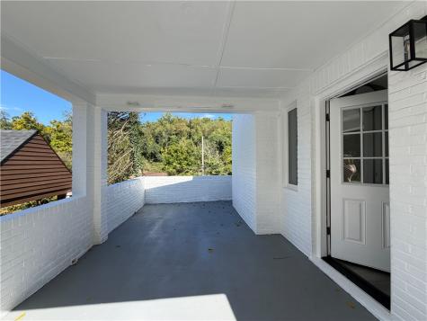 1305 Glencoe Avenue Green Tree PA 15205