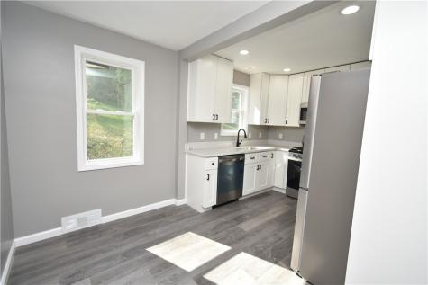 1305 Glencoe Avenue Green Tree PA 15205