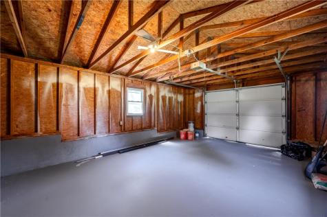 2748 Tamarack Drive South Pymatuning Township PA 16150