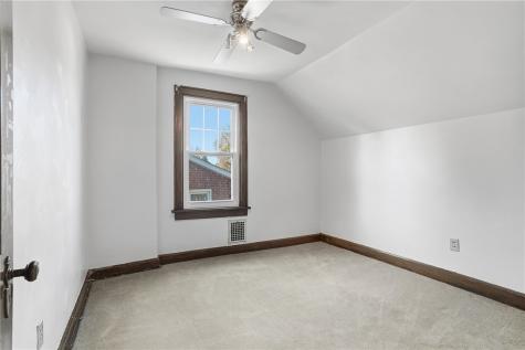 772 Campbell Avenue New Kensington PA 15068