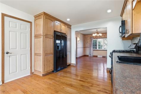 772 Campbell Avenue New Kensington PA 15068