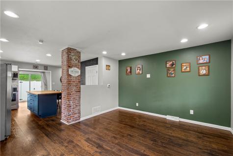 412 Grant Street Centerville PA 15358