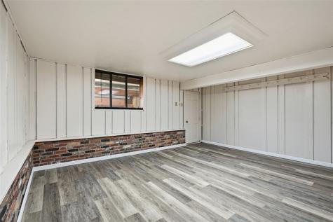 5066 Brownsville Road Whitehall PA 15236