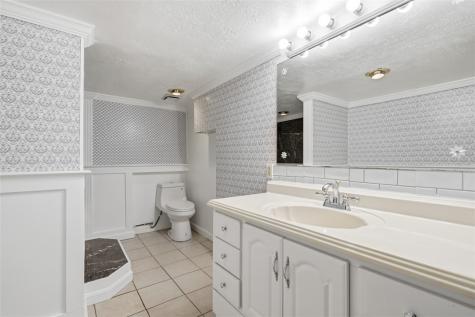 5066 Brownsville Road Whitehall PA 15236