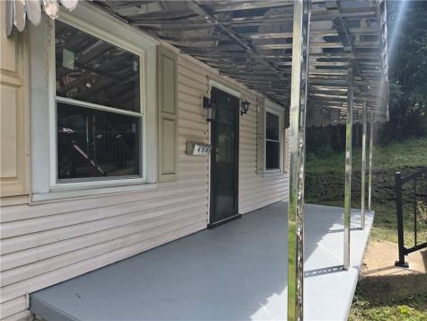 404 North 10th Street Apollo Boro PA 15613