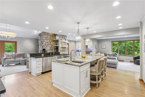 1711 Sturbridge Drive Franklin Park PA 15143