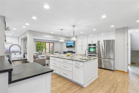 1711 Sturbridge Drive Franklin Park PA 15143