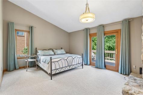 1711 Sturbridge Drive Franklin Park PA 15143