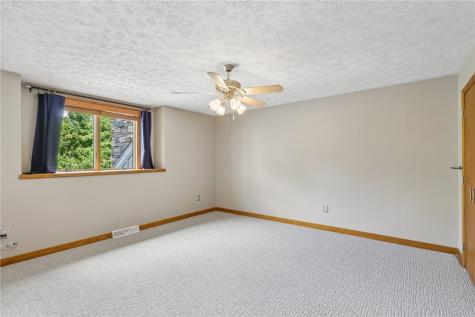 1711 Sturbridge Drive Franklin Park PA 15143