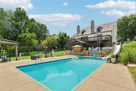 1711 Sturbridge Drive Franklin Park PA 15143