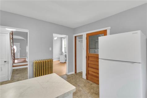 912 Mina Street Spring Hill PA 15212