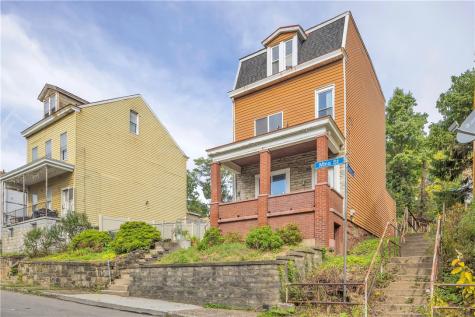 912 Mina Street Spring Hill PA 15212