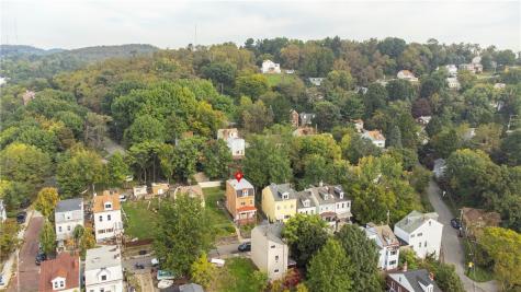 912 Mina Street Spring Hill PA 15212