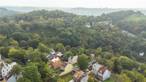 912 Mina Street Spring Hill PA 15212