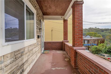 912 Mina Street Spring Hill PA 15212