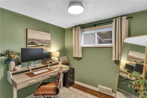 207 Clifford Avenue O'hara PA 15238