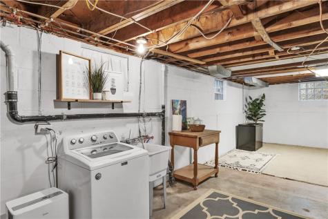 207 Clifford Avenue O'hara PA 15238