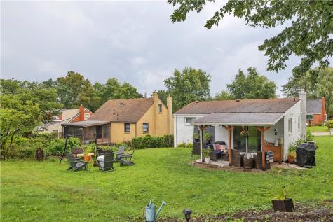 207 Clifford Avenue O'hara PA 15238