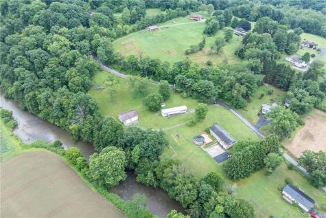 546 Backbone Road Independence PA 15026
