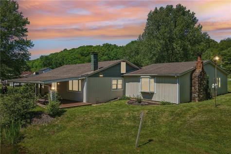 120 Lakeview Road Franklin Township PA 16123