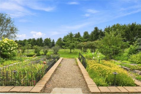 103 Destinaire Wilmington Township PA 16142