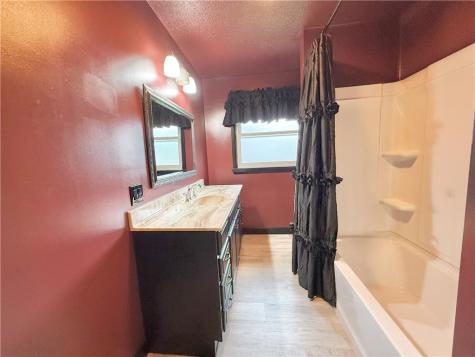 25 W Elizabeth Street Neshannock Township PA 16105