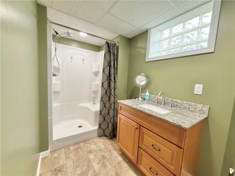 25 W Elizabeth Street Neshannock Township PA 16105