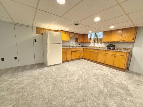25 W Elizabeth Street Neshannock Township PA 16105